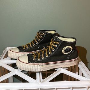 PF Flyers - Size 7.5